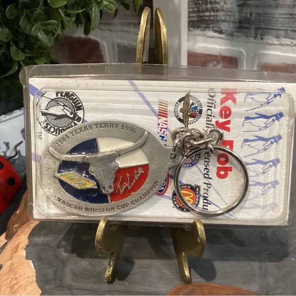 Vintage - NASCAR - Texas Terry 1984 - 1996 Winston Cup Champion Key Chain - NIP - Picture 3 of 7